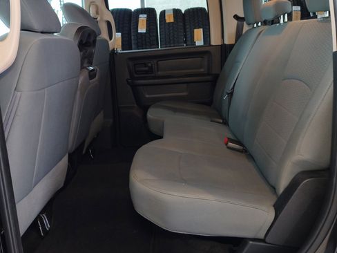 Used 2017 RAM 1500 Express w/ Black Ram 1500 Express Group image 23