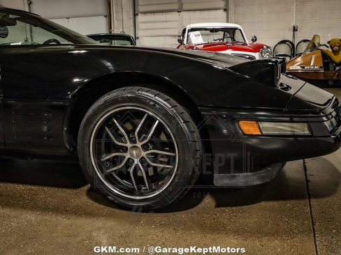 Used 1992 Chevrolet Corvette Convertible image 75