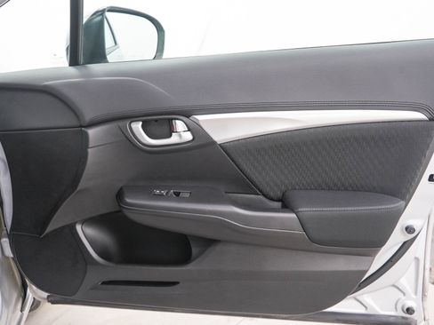 Used 2015 Honda Civic EX image 9