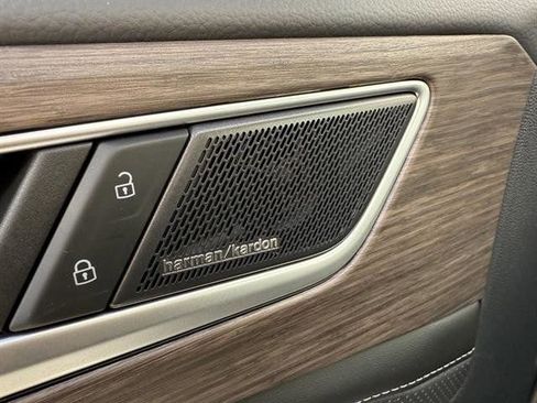 New 2025 Volkswagen Atlas SEL Premium R-Line image 31