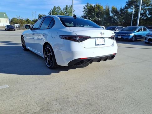 New 2025 Alfa Romeo Giulia RWD w/ Driving Assist Package image 8