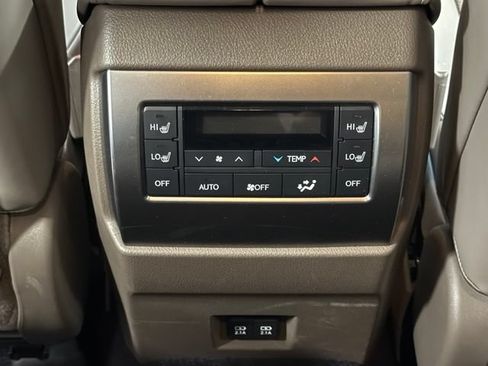 Used 2022 Lexus GX 460 Premium AWD/4WD image 39