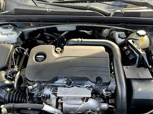 Used 2017 Chevrolet Malibu LT image 28