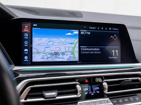 Used 2022 BMW X7 xDrive40i w/ M Sport Package image 22