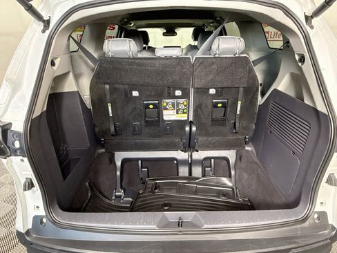 Certified 2024 Toyota Sienna XLE w/ XLE Plus Package AWD/4WD image 31