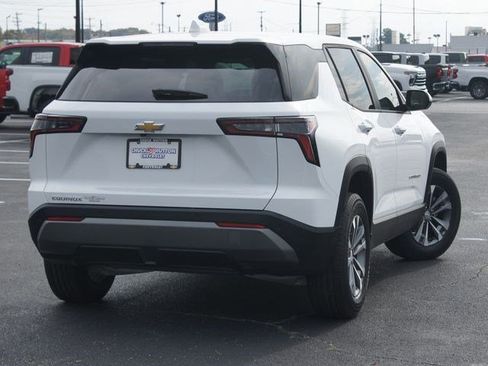 New 2026 Chevrolet Equinox LT FWD image 10