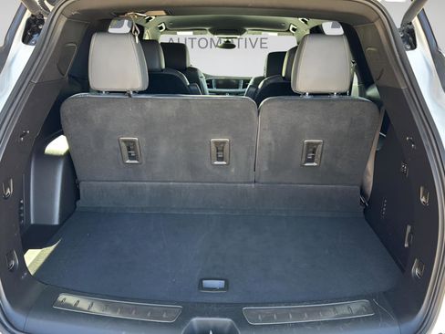 Used 2024 Buick Enclave Premium image 24
