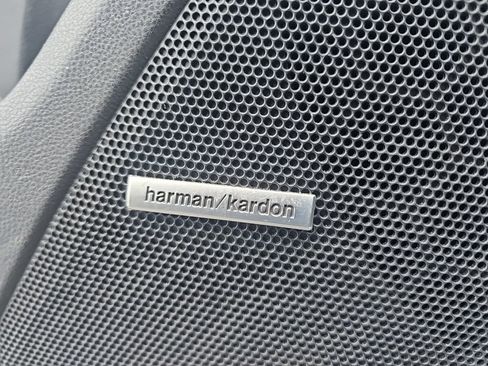 Used 2020 Subaru Crosstrek 2.0i Limited w/ Moonroof Package w/Navigation image 14