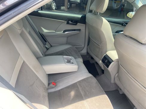 Used 2012 Toyota Camry XLE w/ Leather Pkg FWD image 21