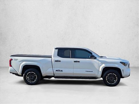 Used 2024 Toyota Tacoma TRD Sport image 4