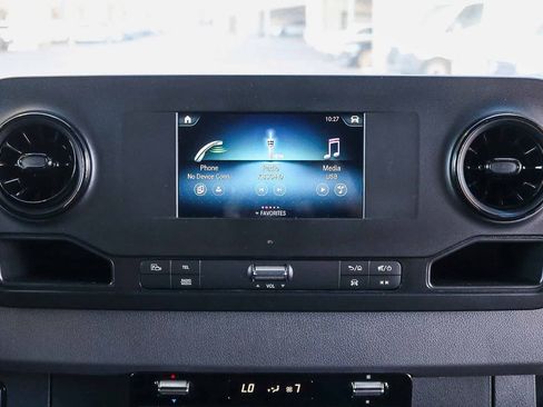 Used 2024 Mercedes-Benz Sprinter 2500 image 14
