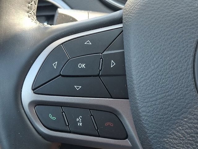Used 2020 Jeep Cherokee Limited AWD/4WD image 21