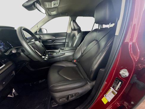 Used 2024 Toyota Grand Highlander FWD image 22