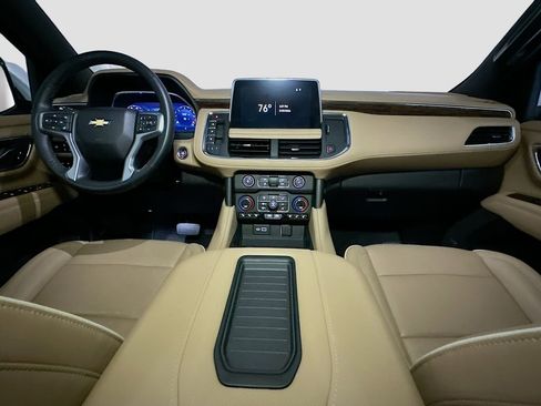 Used 2023 Chevrolet Tahoe Premier AWD/4WD image 9