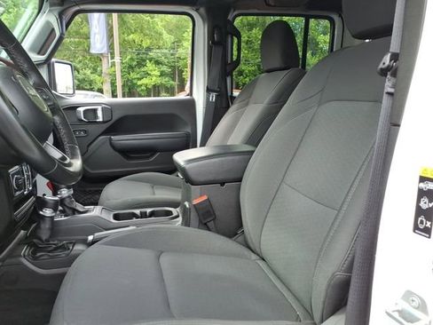 Used 2022 Jeep Wrangler Unlimited Sport AWD/4WD image 27