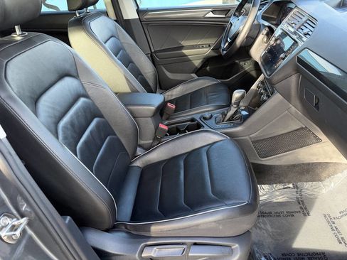 Used 2019 Volkswagen Tiguan SEL Premium w/ 3rd Row Seat Package image 39
