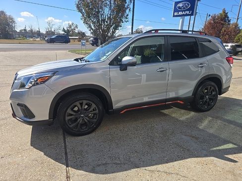 Used 2023 Subaru Forester Sport image 14