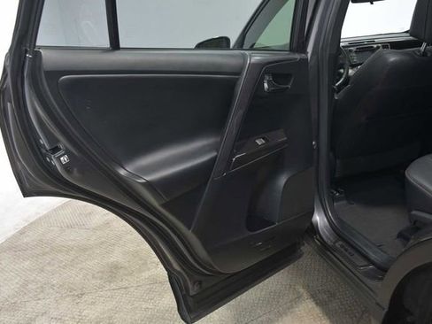 Used 2015 Toyota RAV4 XLE AWD/4WD image 23