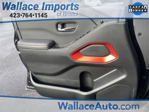 Used 2022 Nissan Frontier PRO-4X w/ Off-Road Protection Package image 19