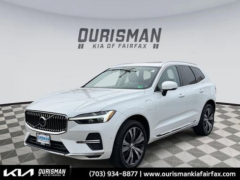 Used 2022 Volvo XC60 T8 Inscription w/ Advanced Package image 1
