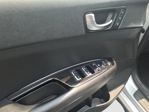 Used 2020 Kia Optima SX FWD image 4