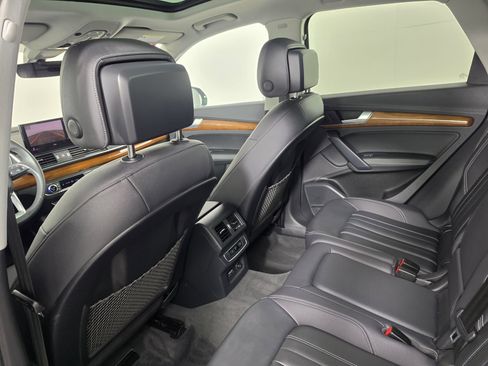 Certified 2023 Audi Q5 2.0T Premium Plus w/ Premium Plus Package AWD/4WD image 38
