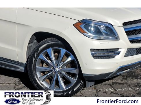 Used 2015 Mercedes-Benz GL 450 GL 450 4MATIC image 4