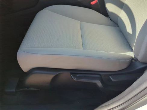 Used 2020 Honda HR-V LX image 15