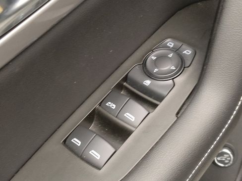 Used 2024 Chevrolet Blazer LT w/ Convenience Package FWD image 27