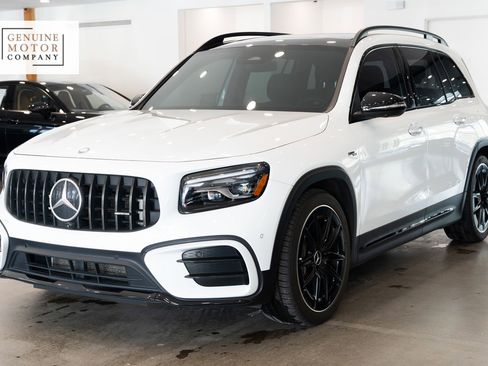 Used 2024 Mercedes-Benz GLB 35 AMG 4MATIC image 1
