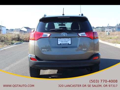 Used 2013 Toyota RAV4 XLE FWD image 4