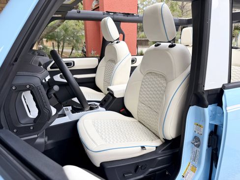 Used 2025 Ford Bronco Outer Banks image 21