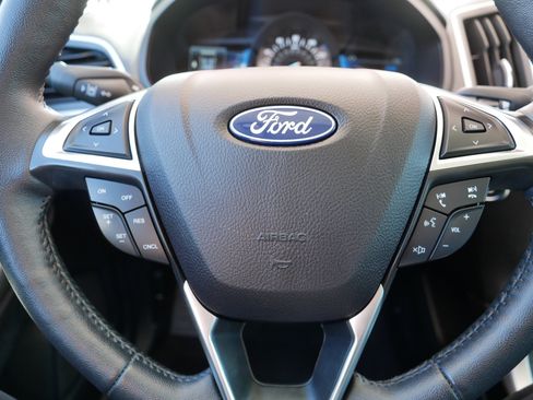 Used 2024 Ford Edge SEL w/ Convenience Package image 25