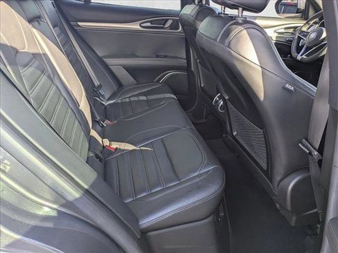 Used 2018 Alfa Romeo Stelvio Ti Sport image 19