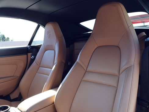 Certified 2022 Porsche 911 Carrera image 5