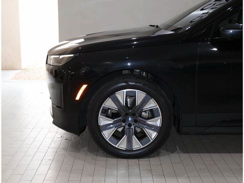 Used 2024 BMW iX xDrive50 AWD/4WD image 4