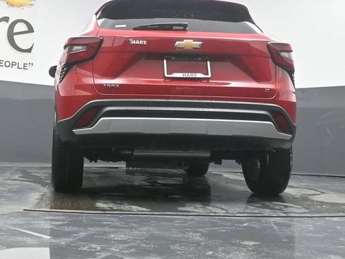 New 2026 Chevrolet Trax LT w/ LT Convenience Package image 32