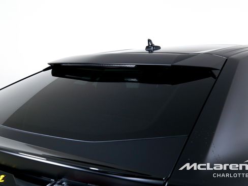 Used 2020 Lamborghini Urus AWD/4WD image 39