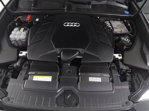 Used 2021 Audi Q8 Prestige w/ Prestige Package image 52