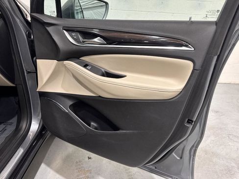 Used 2019 Buick Enclave Essence image 47