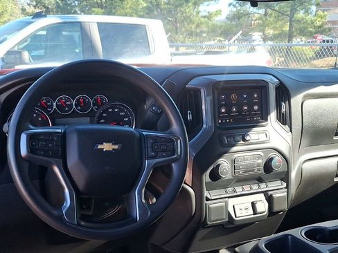 Used 2022 Chevrolet Silverado 1500 Custom w/ Safety Confidence Package image 2