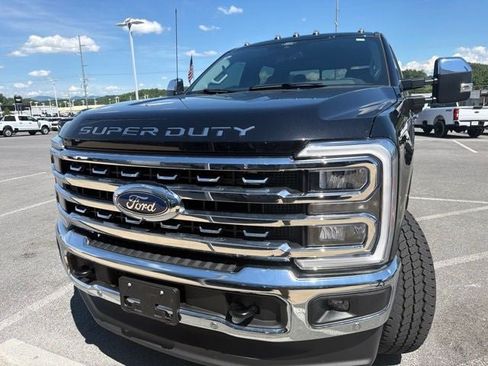 Used 2025 Ford F350 Lariat w/ Lariat Ultimate Package AWD/4WD image 4