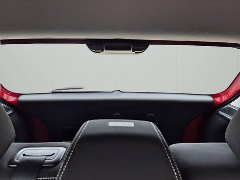 Used 2022 Hyundai Venue SEL FWD image 25