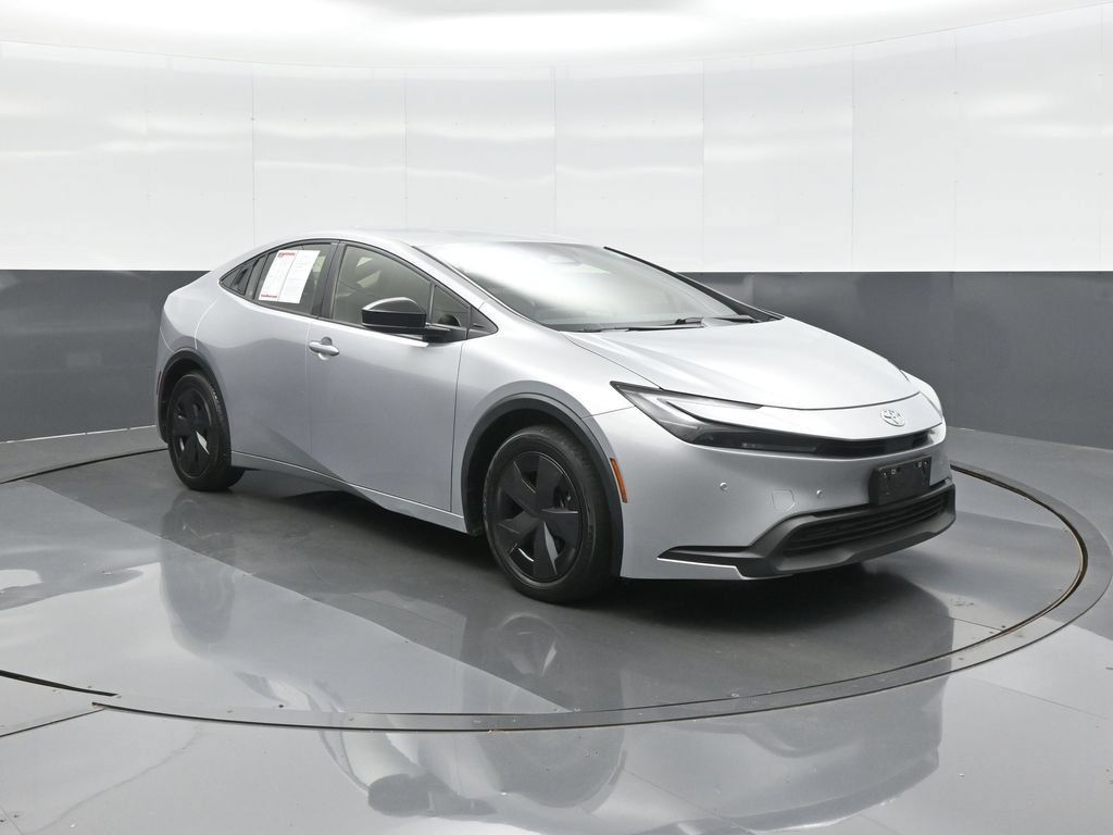 Certified 2024 Toyota Prius LE FWD image 1