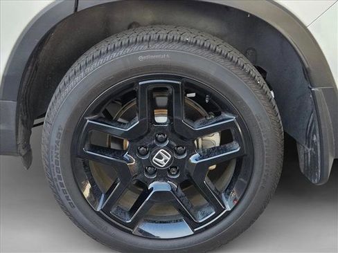 Used 2025 Honda Passport Black Edition image 26