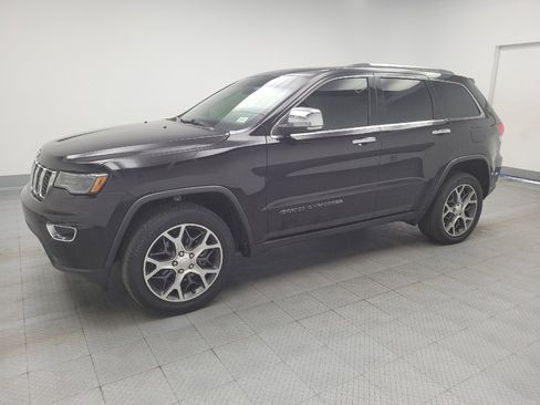 Used 2019 Jeep Grand Cherokee Limited w/ Luxury Group II image 2