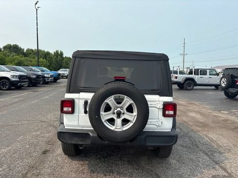 Used 2022 Jeep Wrangler Unlimited Sport AWD/4WD image 10