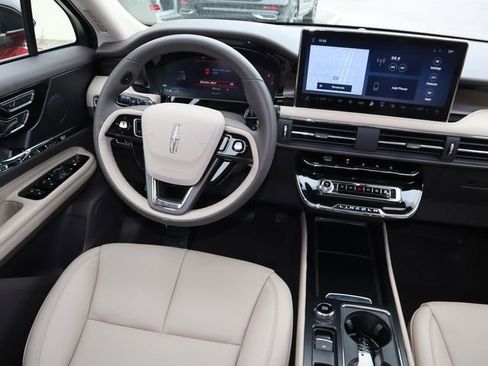 New 2024 Lincoln Corsair Grand Touring image 5