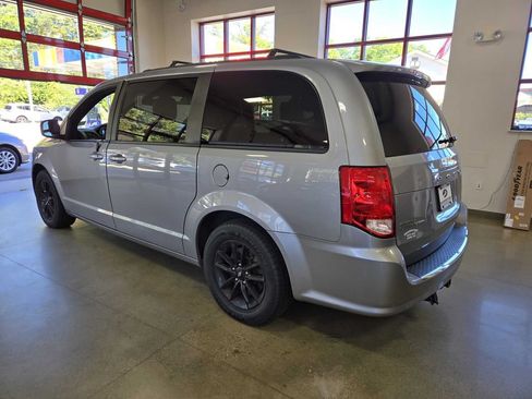 Used 2019 Dodge Grand Caravan GT FWD image 5