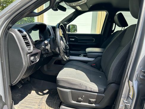 Used 2021 RAM 2500 Big Horn w/ Night Edition image 9